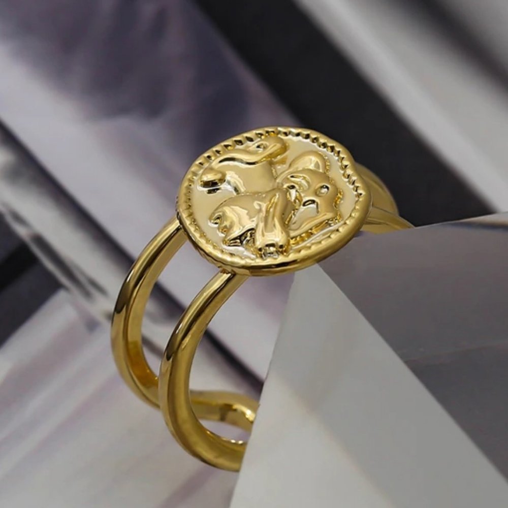 New 18K Gold Plated Vintage Coin Queen Elizabeth Resizable Ring - Picture 1 of 6